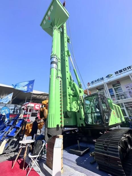 176kW Power Pack Vibroflot Hidraulik Beradaptasi dengan Frekuensi Lapisan Tanah Untuk Resistensi Kecairan
