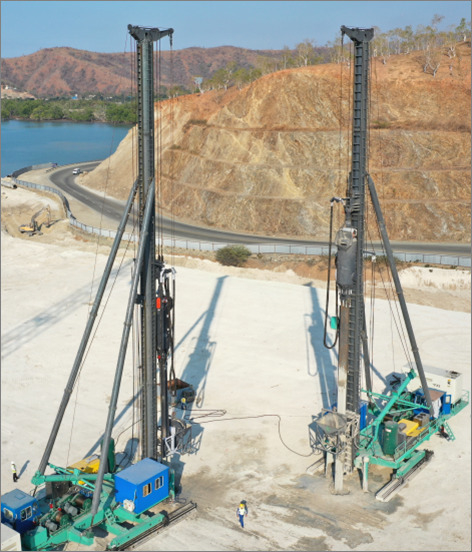 2150 mm Vibroflot Hidraulik Teknologi Vibrasi Lanjutan Pada 43 Hz 1200 Kg Berat Untuk Kinerja Optimal