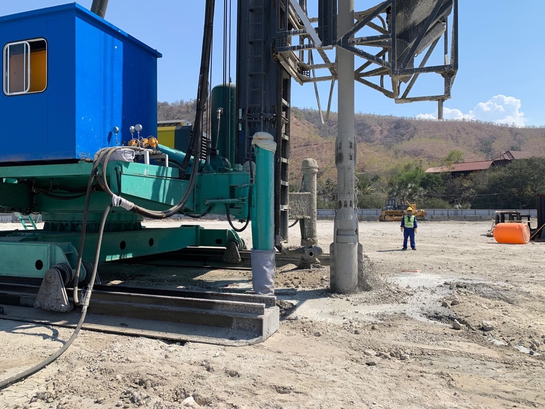 Pakan Bawah Vibroflot Equipment Walking Pile Frame Type Untuk Perbaikan Tanah Liat Lumpur Tanah Liat